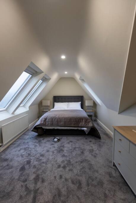 Luxury Town Centre Apartment Cookstown Buitenkant foto