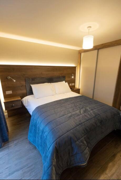Luxury Town Centre Apartment Cookstown Buitenkant foto