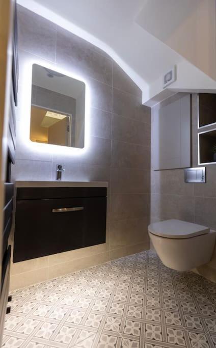 Luxury Town Centre Apartment Cookstown Buitenkant foto